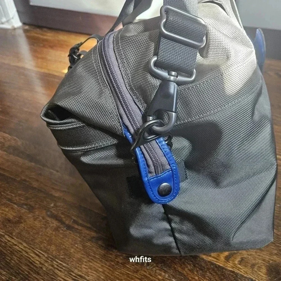 Rare Tumi Alpha Bravo Blue and Gray Weekender Bag Limited Colorway - Picture 9 of 11